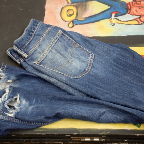 Levis 514 size 36 x 32. dark blue denim, soft cotton, worn in to perfection - Picture 6 of 6